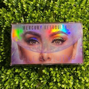 Huda Beauty Mercury Retrograde Palette